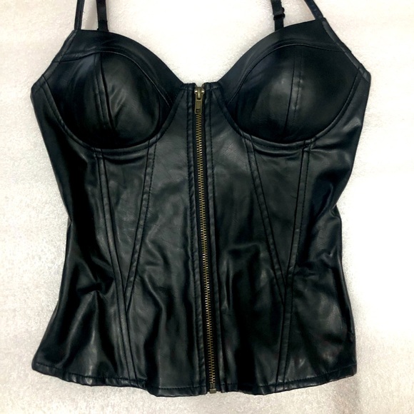 Charlotte Russe Black Camisole with Zipper - Picture 4 of 11